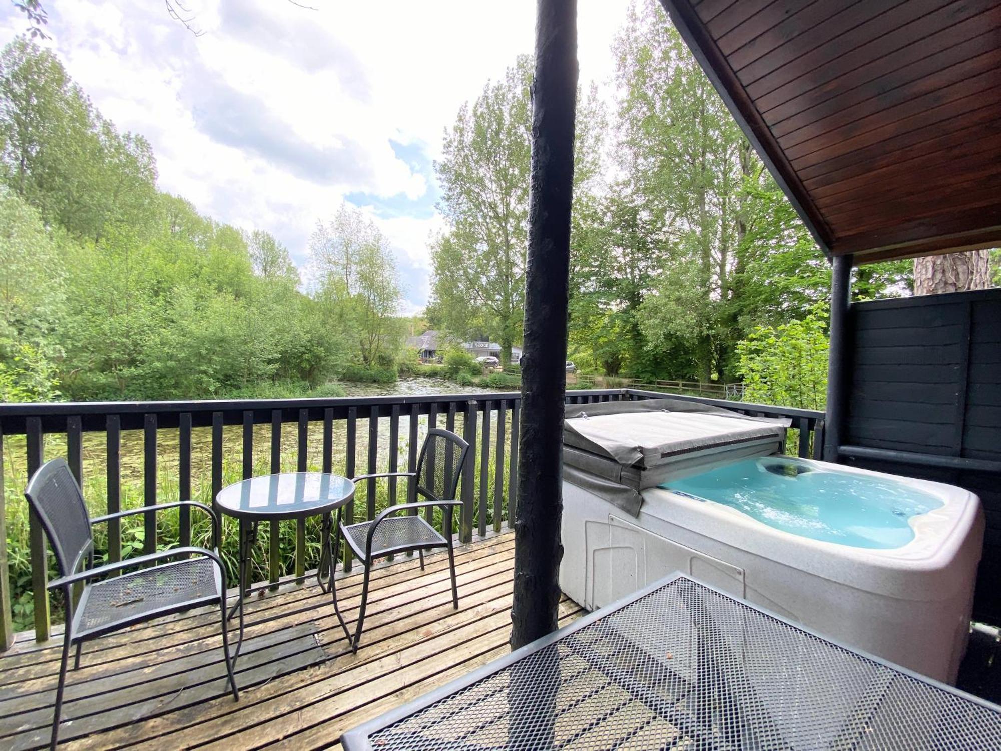 Villa Otter 4 Hot Tub - Huntersmoon-Warminster-Bath-Salisbury Esterno foto